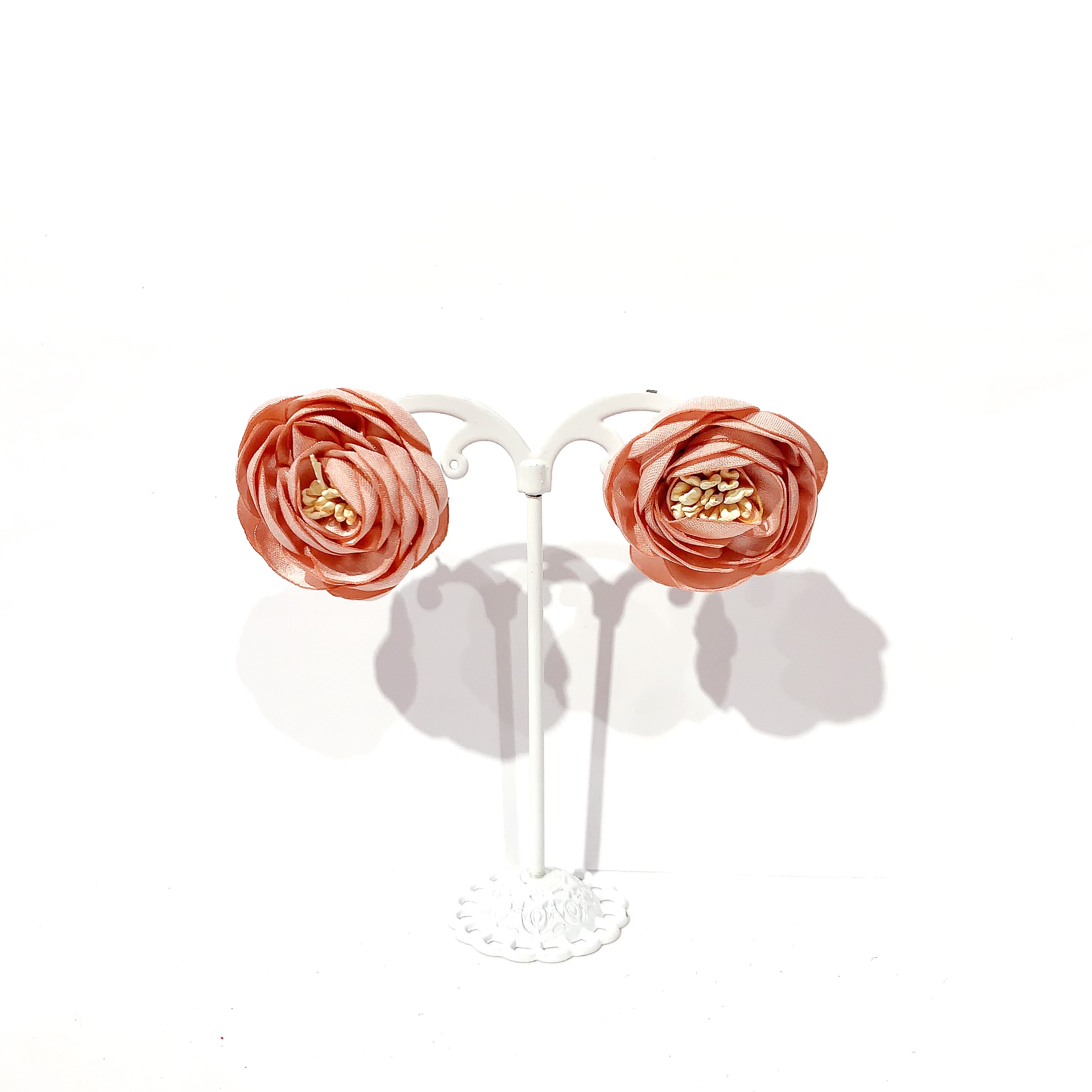 Pendientes flor tela