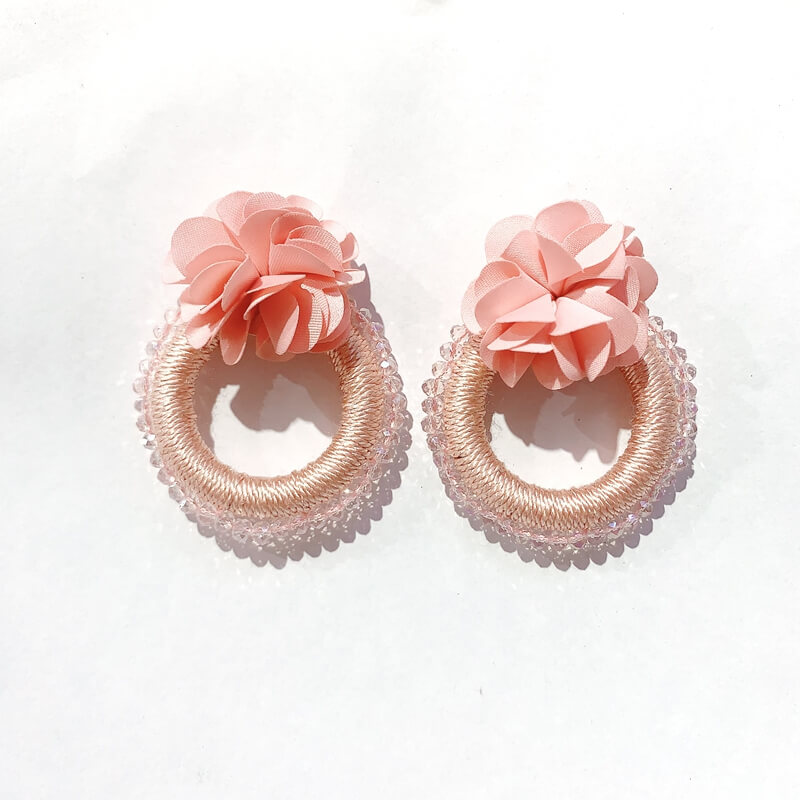 Pendientes de flor con aro